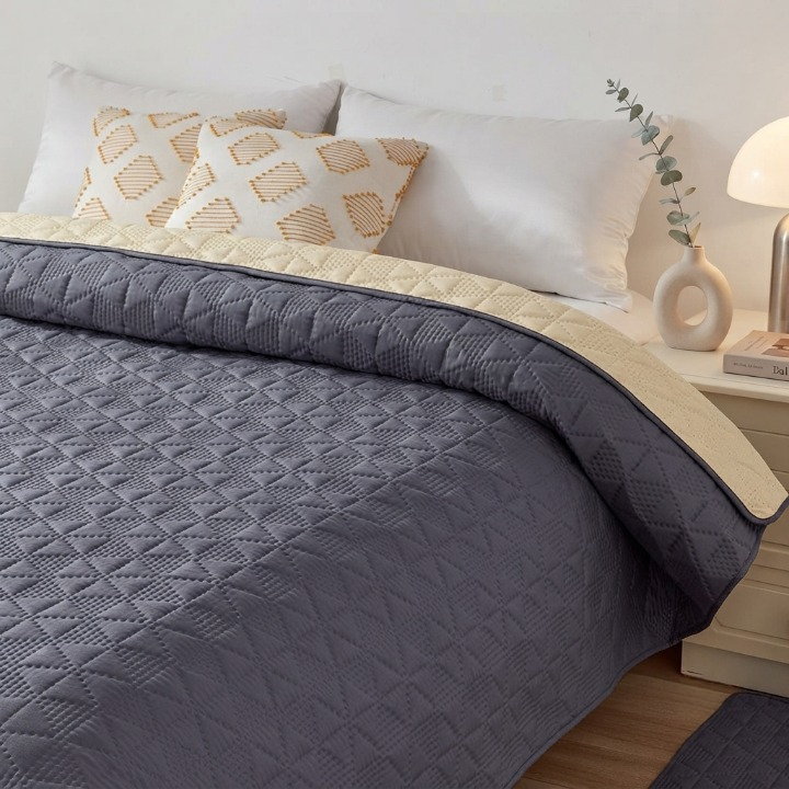 Copridivano per Cani Impermeabile, Coperta Impermeabile per Cani, Protezione per Mobili per Bambini, Bambini, Cane, Gatto, Fondo Antiscivolo (Grigio, 132-208Cm(1 Pack))